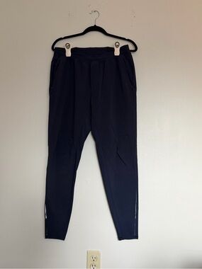 Lululemon Surge - Men's Navy Athletic Jogger Pants - Lightweight Comfort